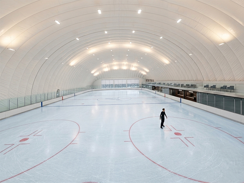 Ice hockey air dome